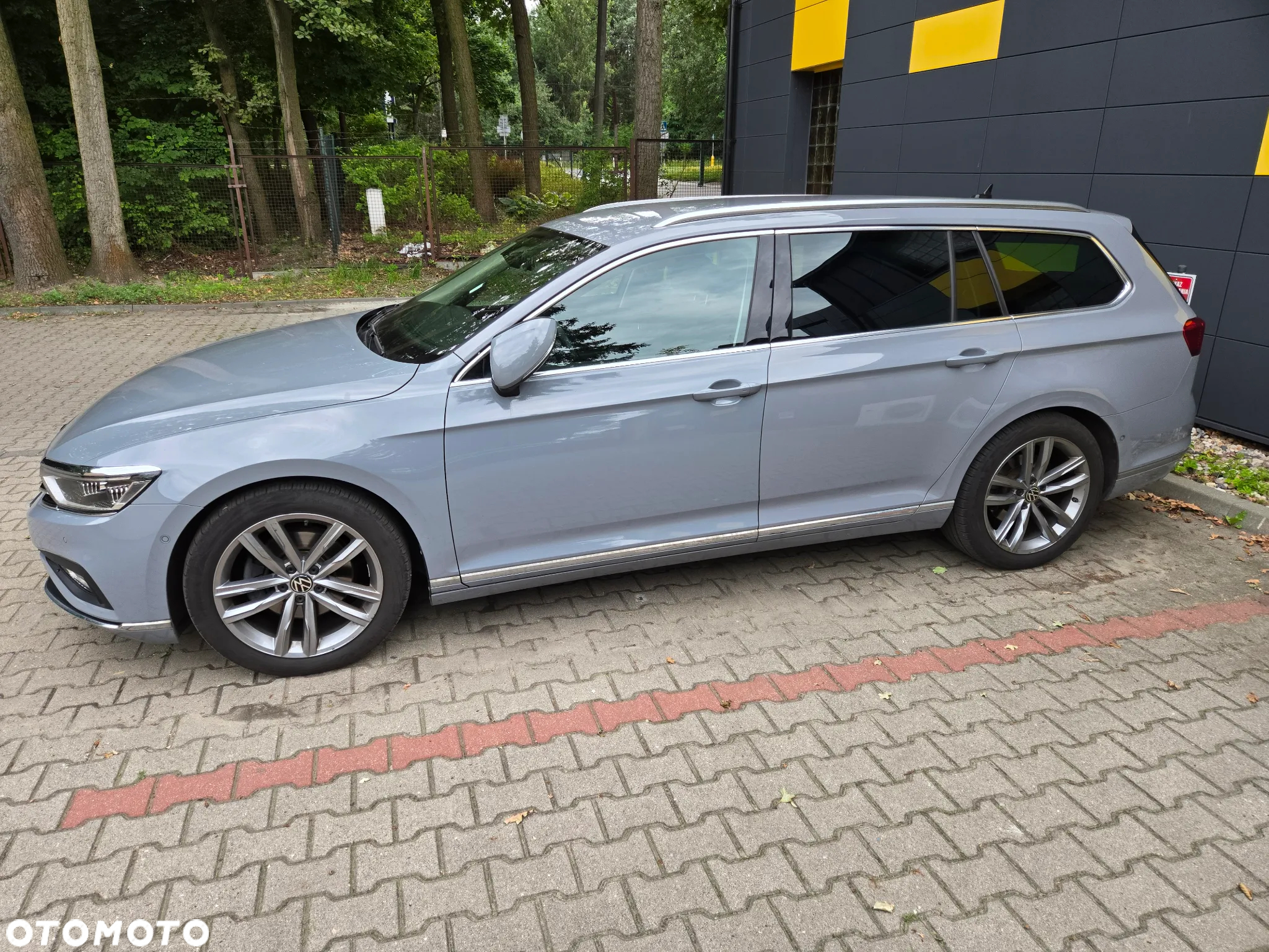 Volkswagen Passat 2.0 TDI 4Mot Elegance DSG - 32