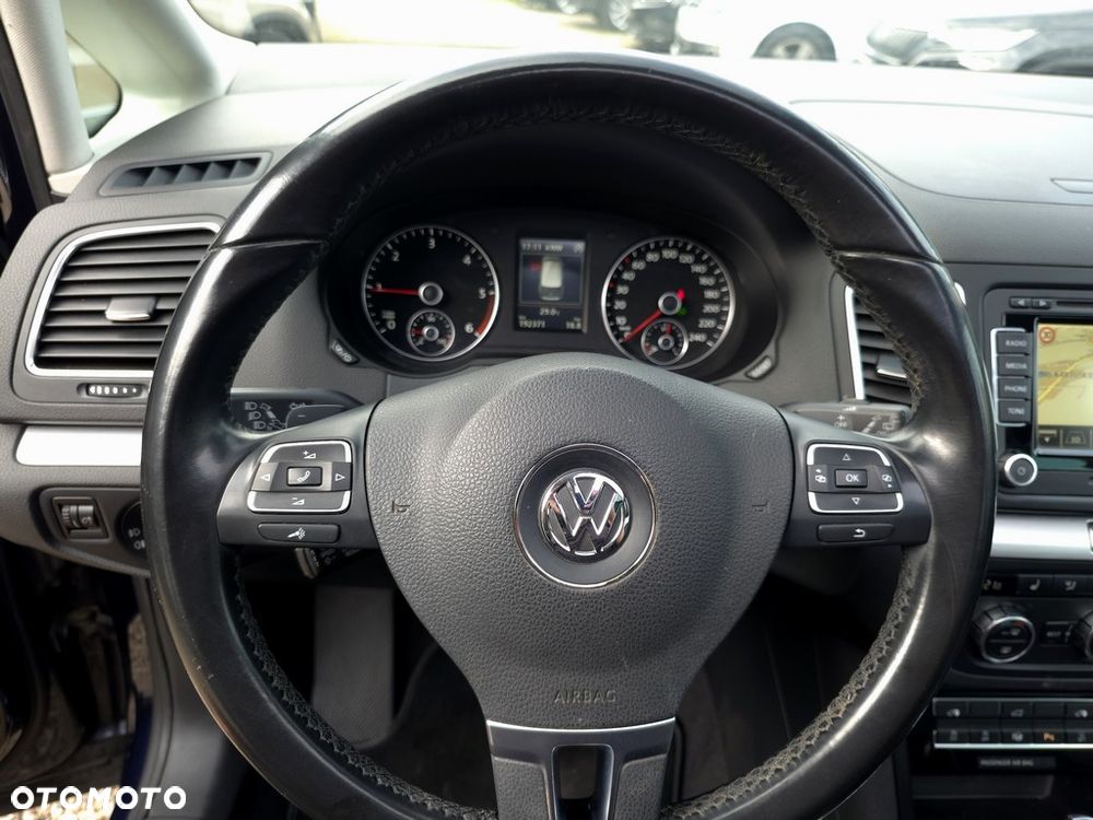 Volkswagen Sharan 2.0 TDI Highline DSG - 18