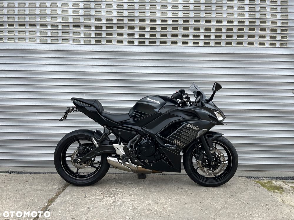 Kawasaki Ninja - 39