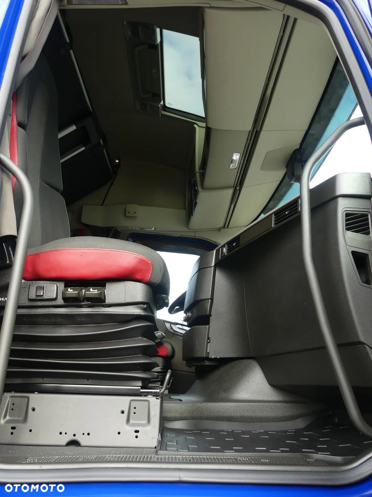 Volvo FH4 460 / EURO 6 / AUTOMAT / I -SHIFT / STANDARD / - 23