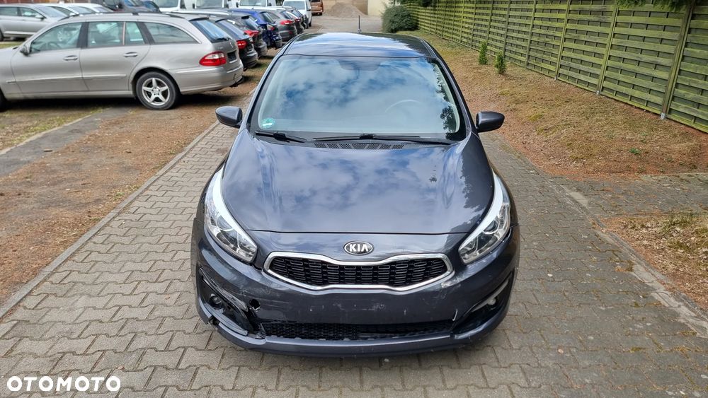 Kia Ceed 1.4 Smart Plus - 6