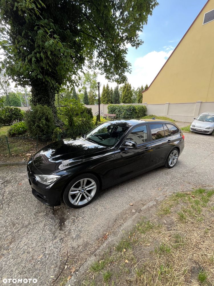 BMW Seria 3 318d - 18