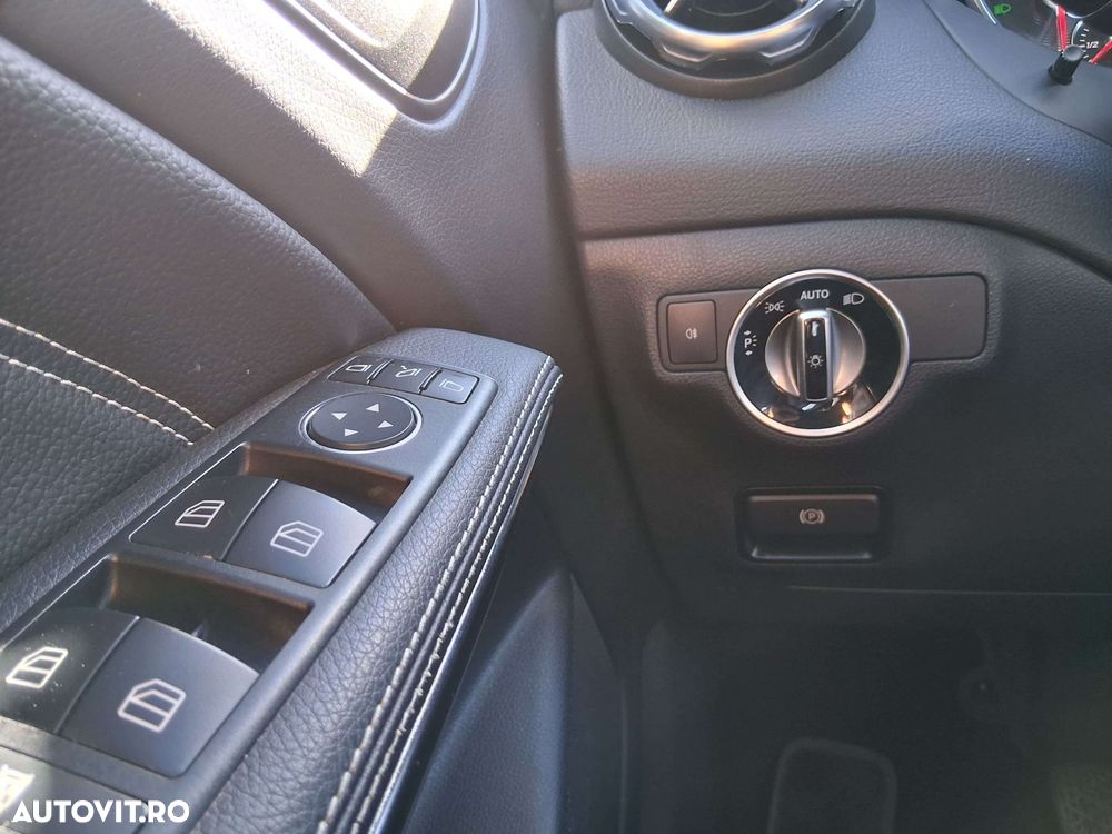 Mercedes-Benz GLA 220 4MATIC - 14