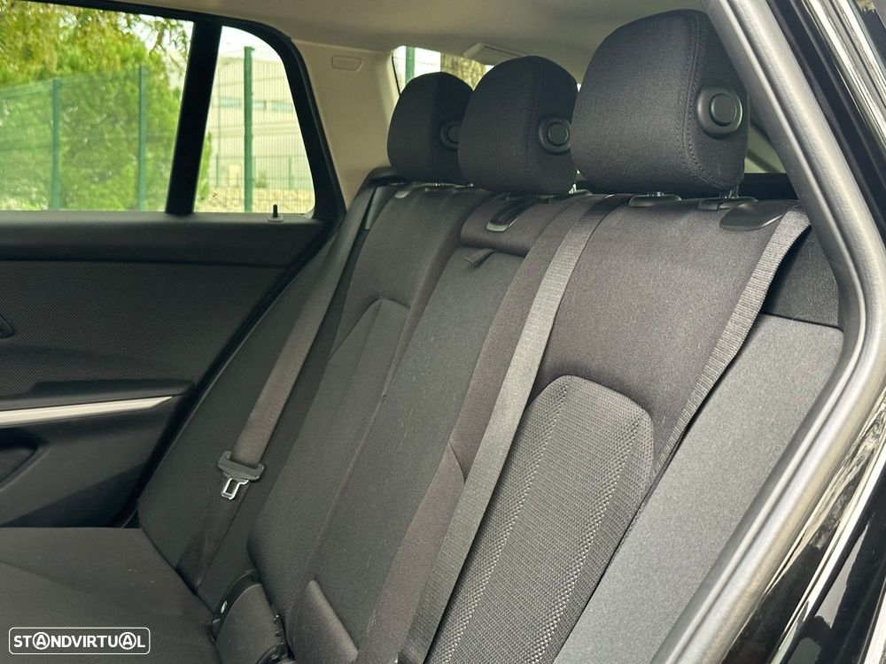 BMW 330 e Line Luxury Auto - 22