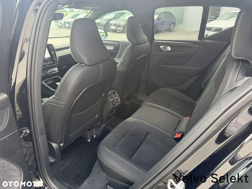 Volvo XC 40 - 29