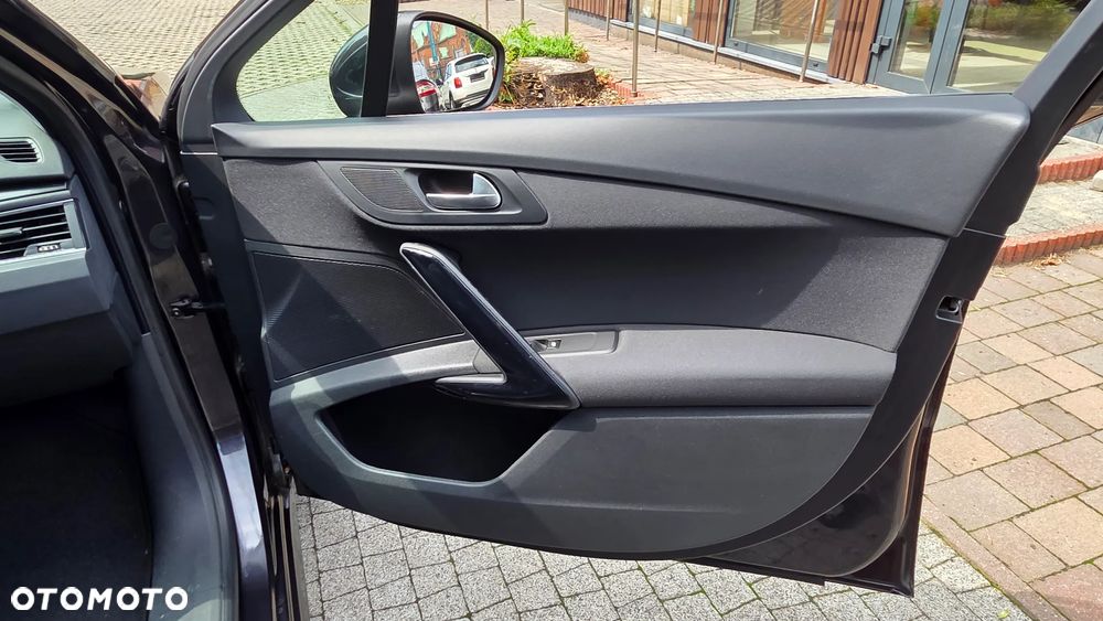 Peugeot 508 HDi FAP 140 Allure - 32