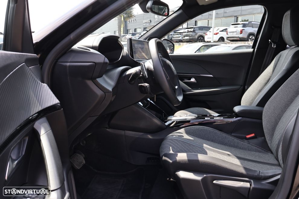 Peugeot 2008 1.2 Hybrid Allure e-DCS6 - 46
