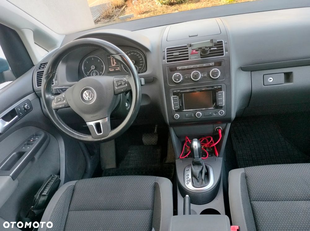 Volkswagen Touran 1.6 TDI DPF Cross DSG - 12