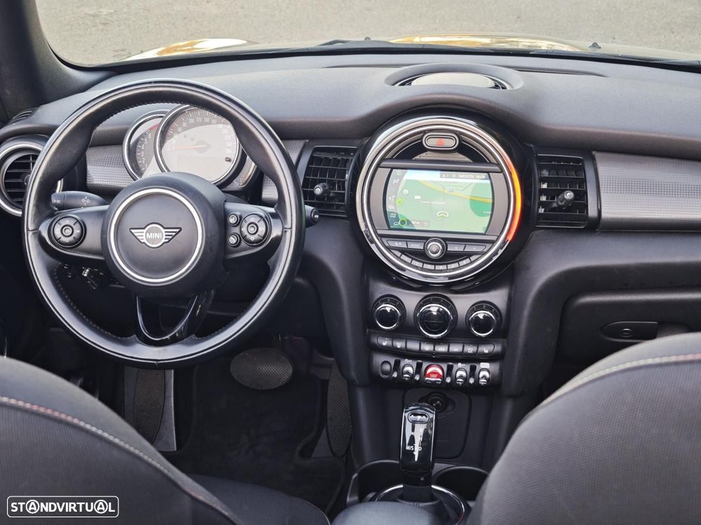 MINI Cabrio Cooper Auto - 29