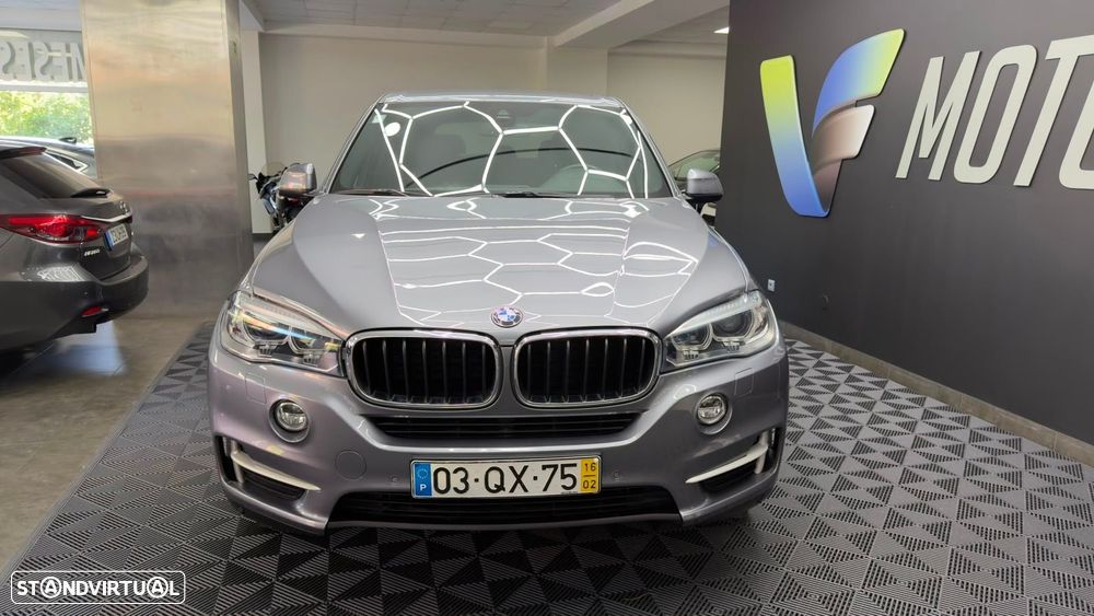 BMW X5 25 d sDrive Comfort 7L - 3