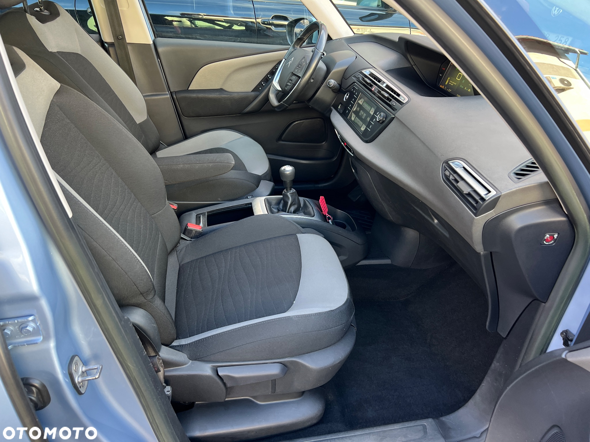 Citroën C4 Picasso e-HDi 115 Intensive - 20