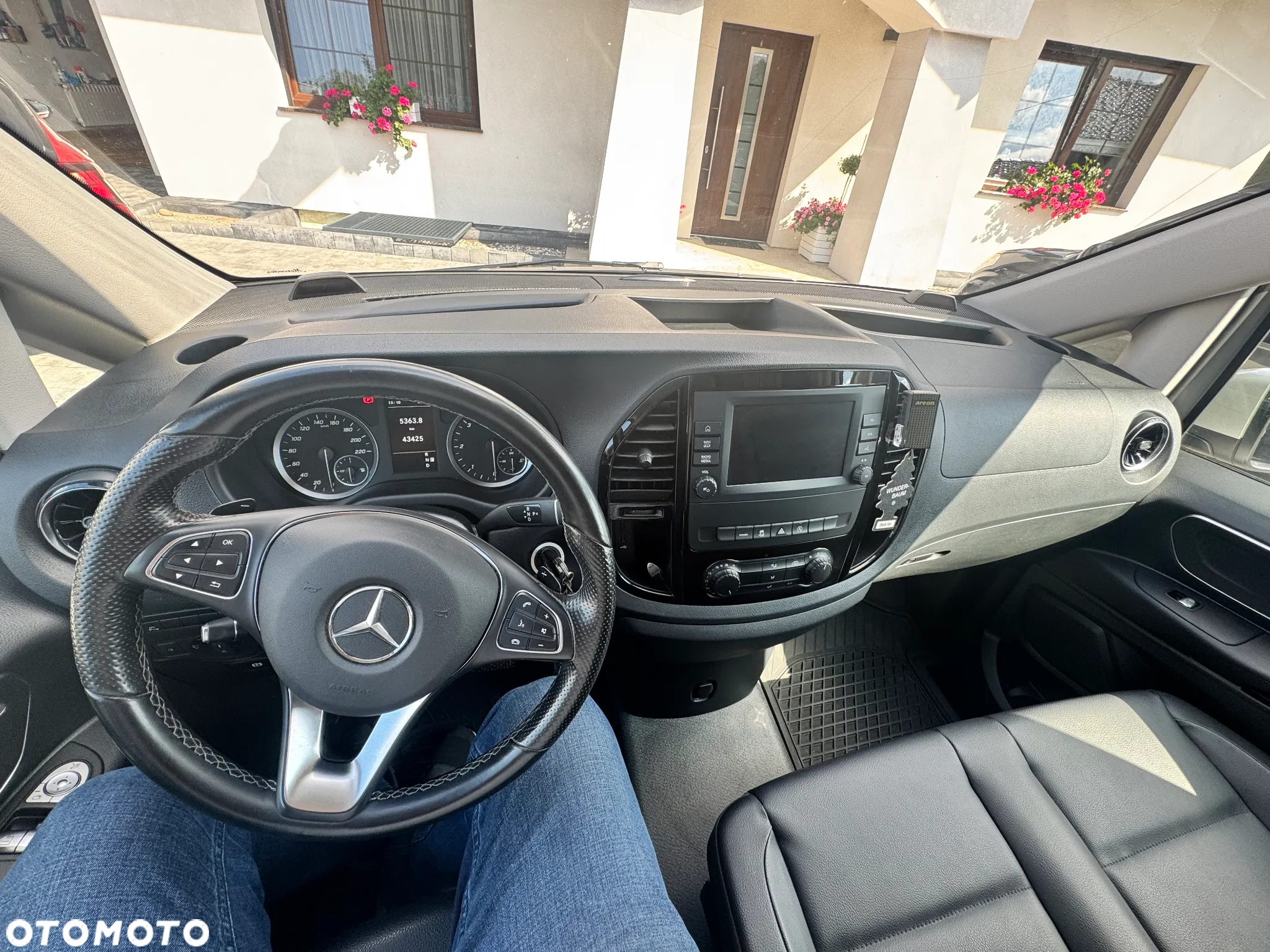 Mercedes-Benz VITO - 18