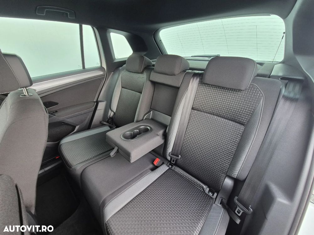 Volkswagen Tiguan 1.4 eHybrid OPF DSG Life - 11