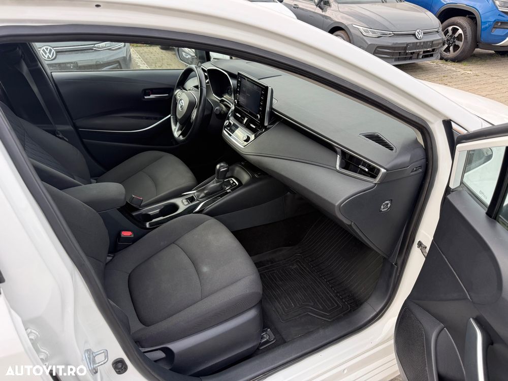 Toyota Corolla 1.8 HSD Business - 19