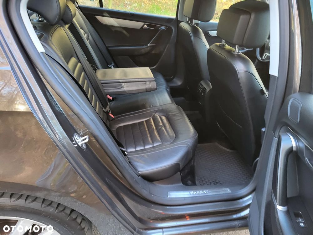 Volkswagen Passat 2.0 TDI Highline DSG - 11