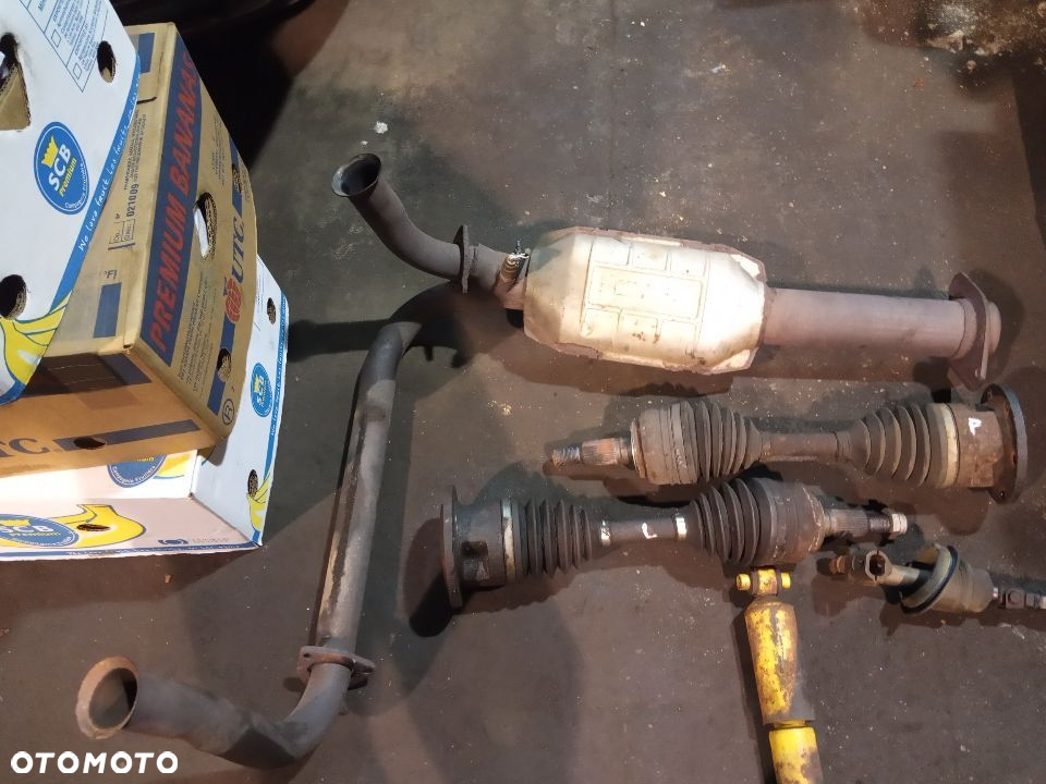 CHEVROLET TAHOE SUBURBAN K1500 polos lewa prawa przod przednia GMC YUKON sierra blazer pickup silverado c/k 5.7 5.0 v8 6.5 4.3 v6 cv axle front left right 4x4 4wd awd - 2