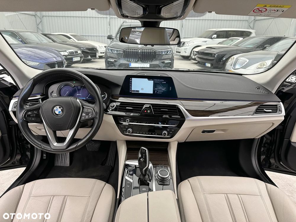 BMW Seria 5 530e iPerformance xDrive Luxury Line - 6