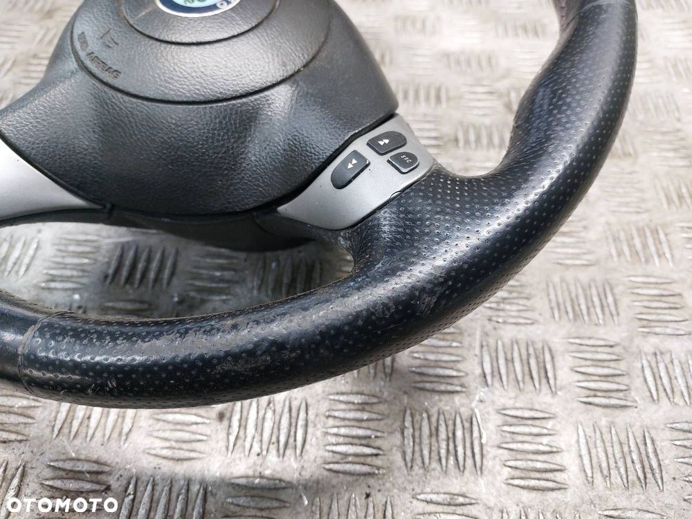 KIEROWNICA + PODUSZKA ALFA ROMEO GT I 06015010 735289920 - 2