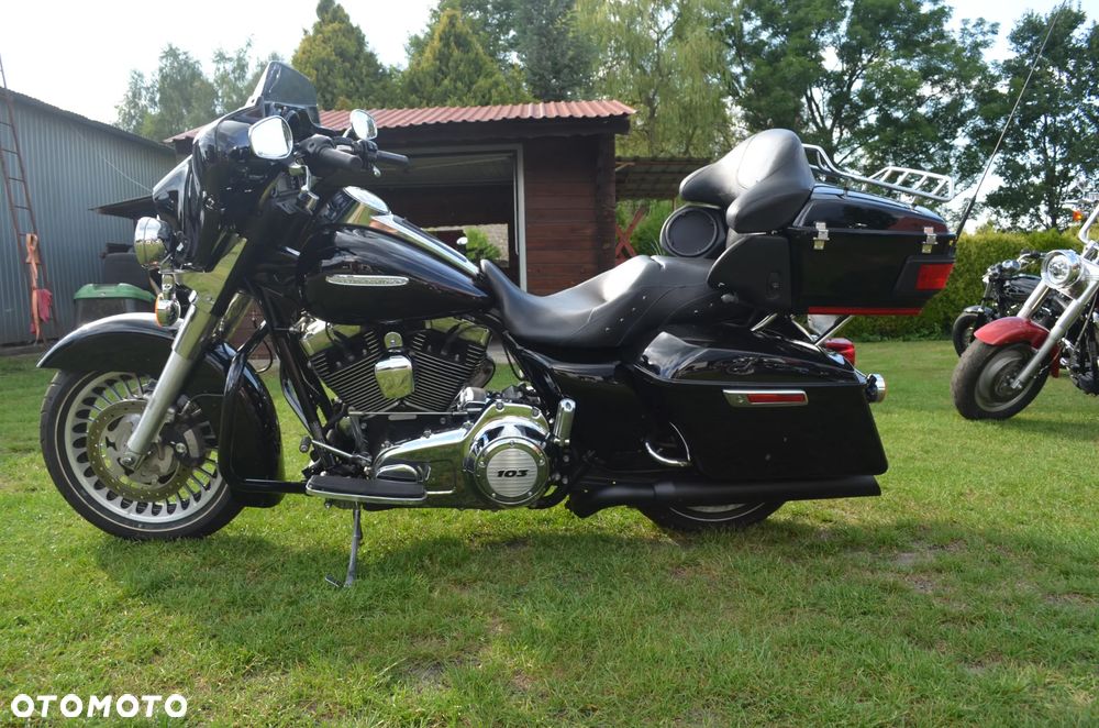Harley-Davidson Touring Street Glide - 29