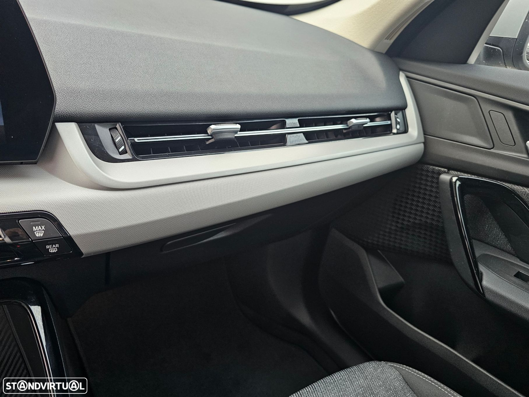 BMW iX1 eDrive20 - 31