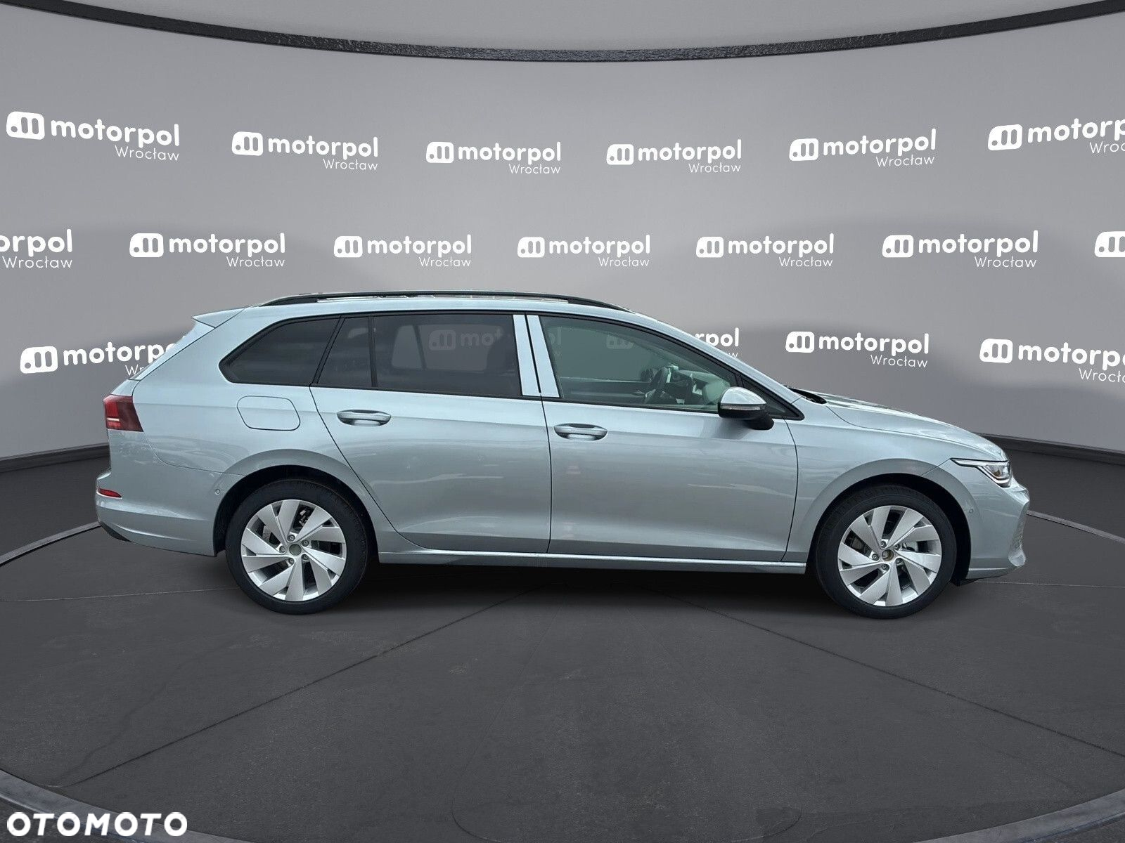 Volkswagen Golf - 11