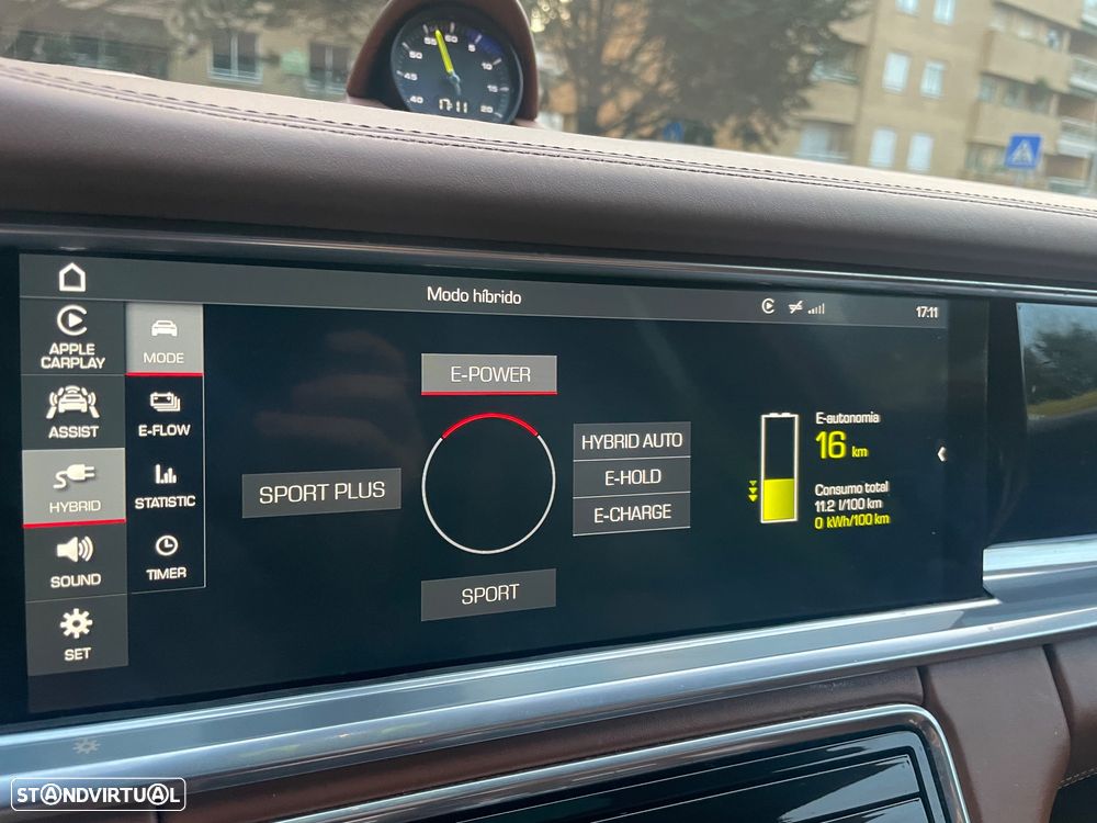 Porsche Panamera Sport Turismo 4 E-Hybrid 10 Years Edition - 13