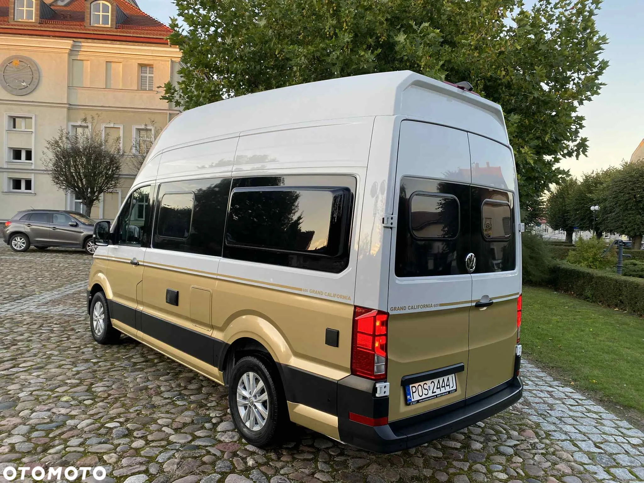 Volkswagen Grand California _ KAMPER _ Full Wersja _ 4 Osobowy - 8