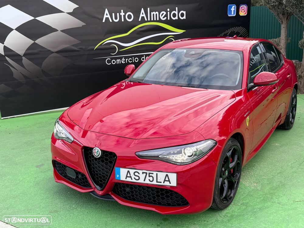Alfa Romeo Giulia 2.0 Turbo 16V AT8-Q4 Veloce - 1