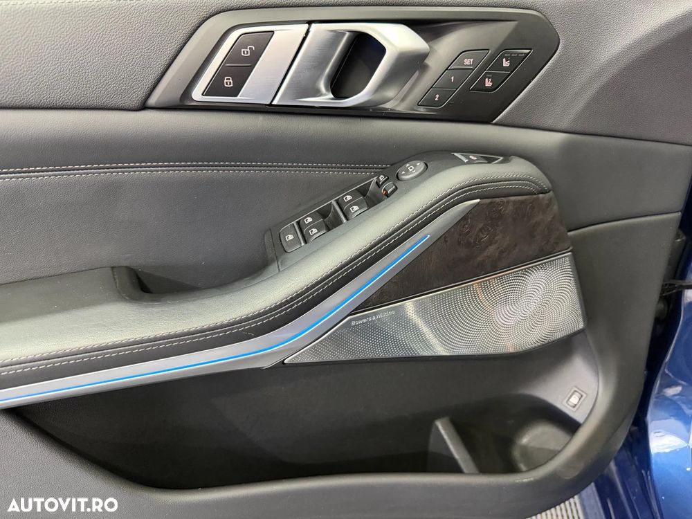 BMW X5 xDrive45e - 26
