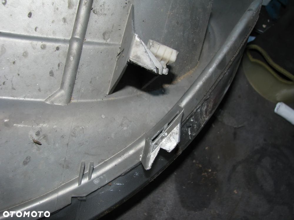 OPEL VIVARO A TRAFIC II REFLEKTOR PRAWY PRZÓD LAMPA PRZEDNIA EU7700311372 - 3