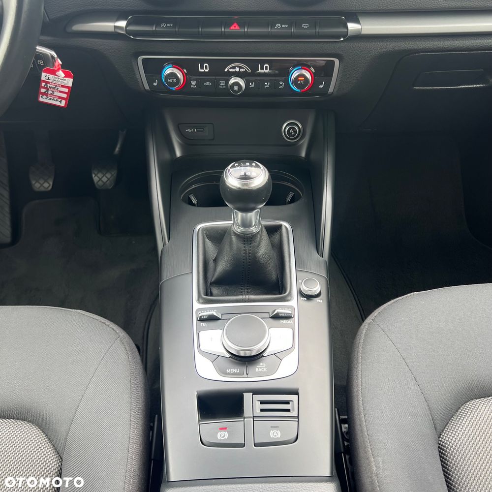 Audi A3 Sportback - 33