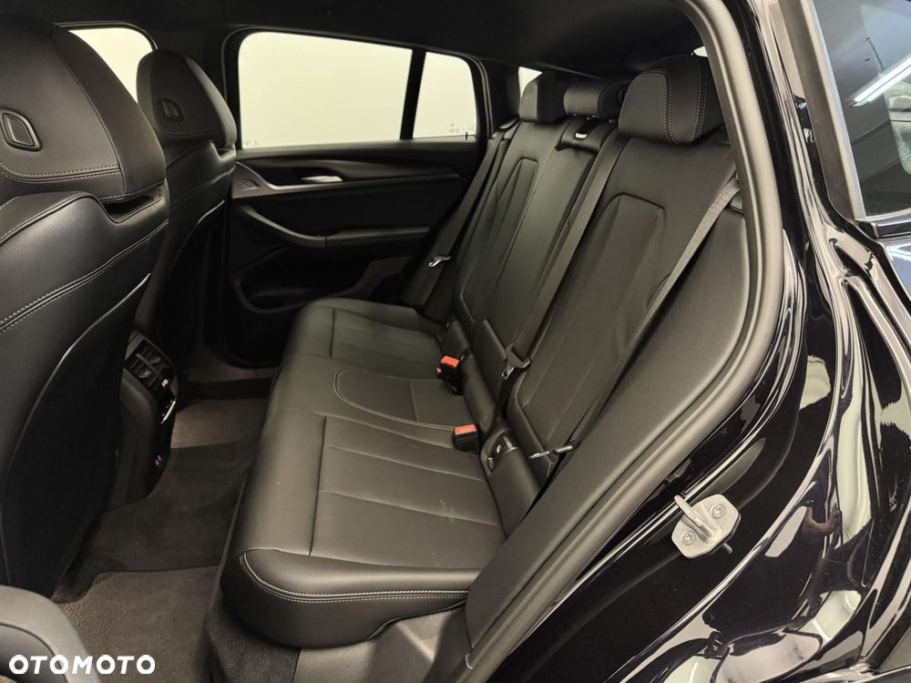 BMW X4 - 22