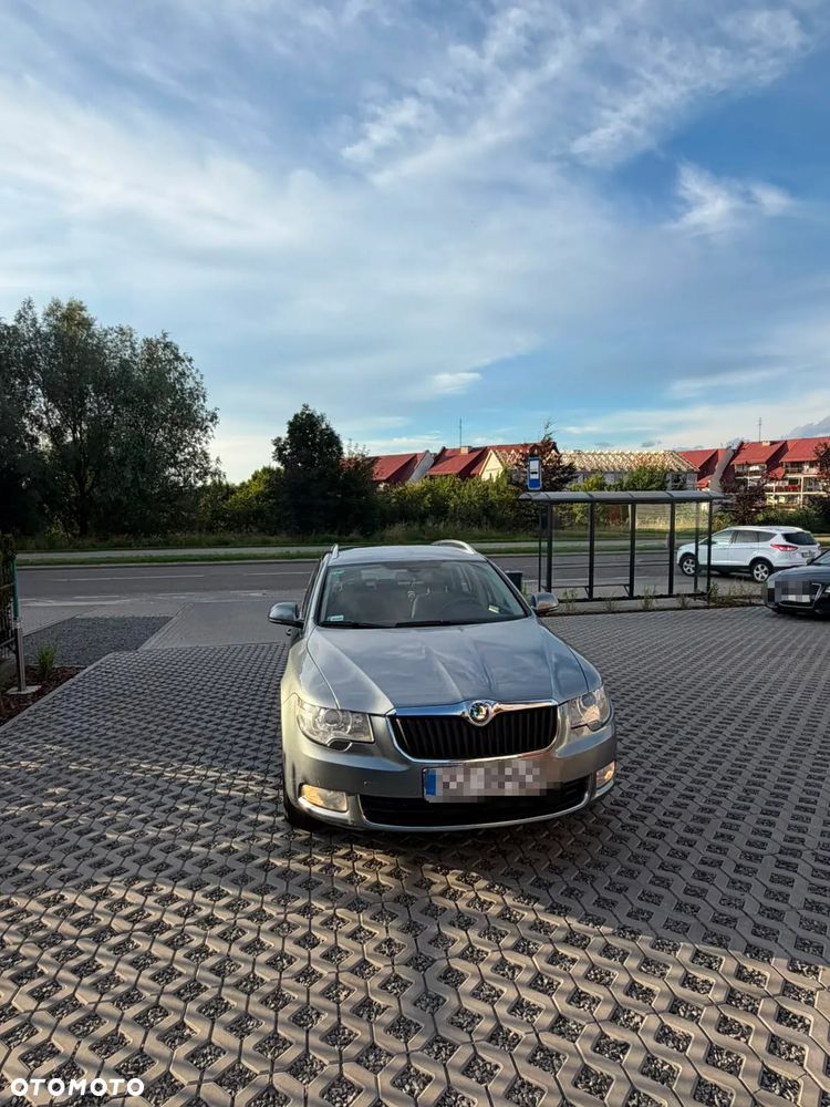 Skoda Superb 2.0 TDI L&K - 1