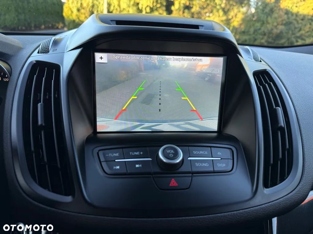 Ford Kuga 2.0 TDCi 4x4 Titanium - 23