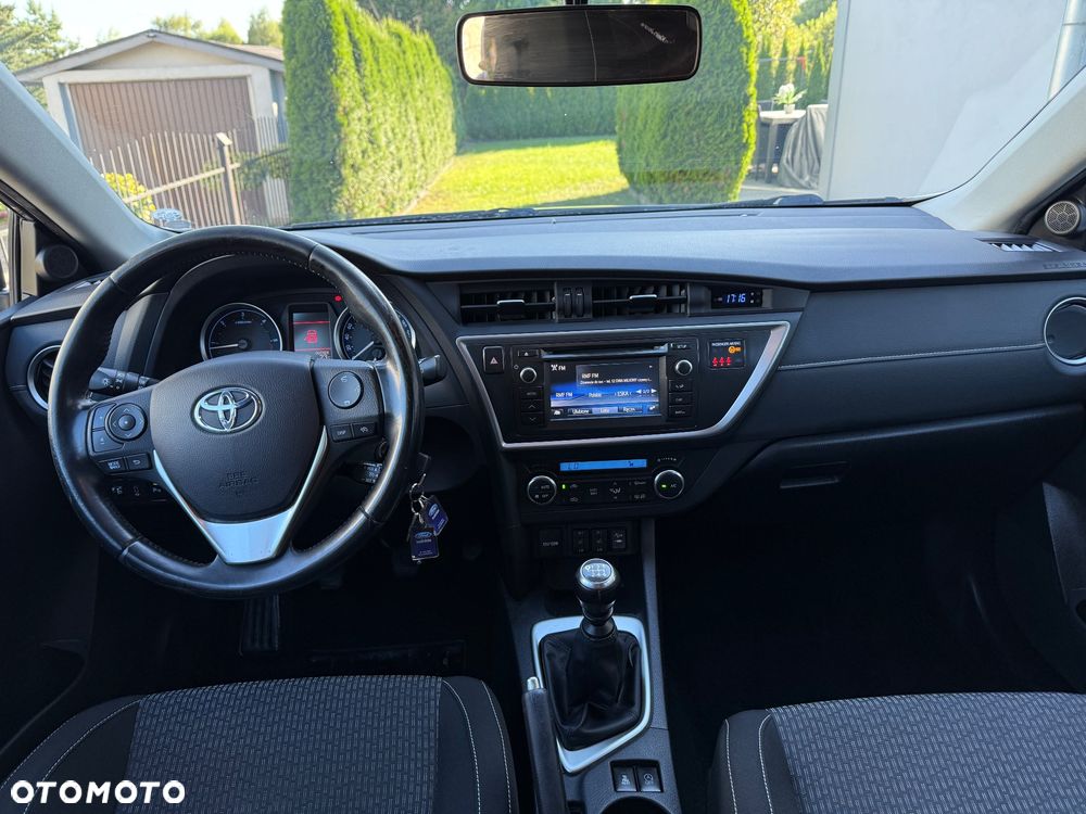 Toyota Auris 2.0 D-4D Prestige - 11