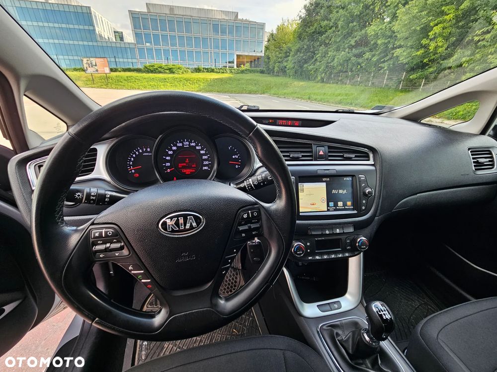 Kia Ceed 1.6 GDI L Business Line - 4
