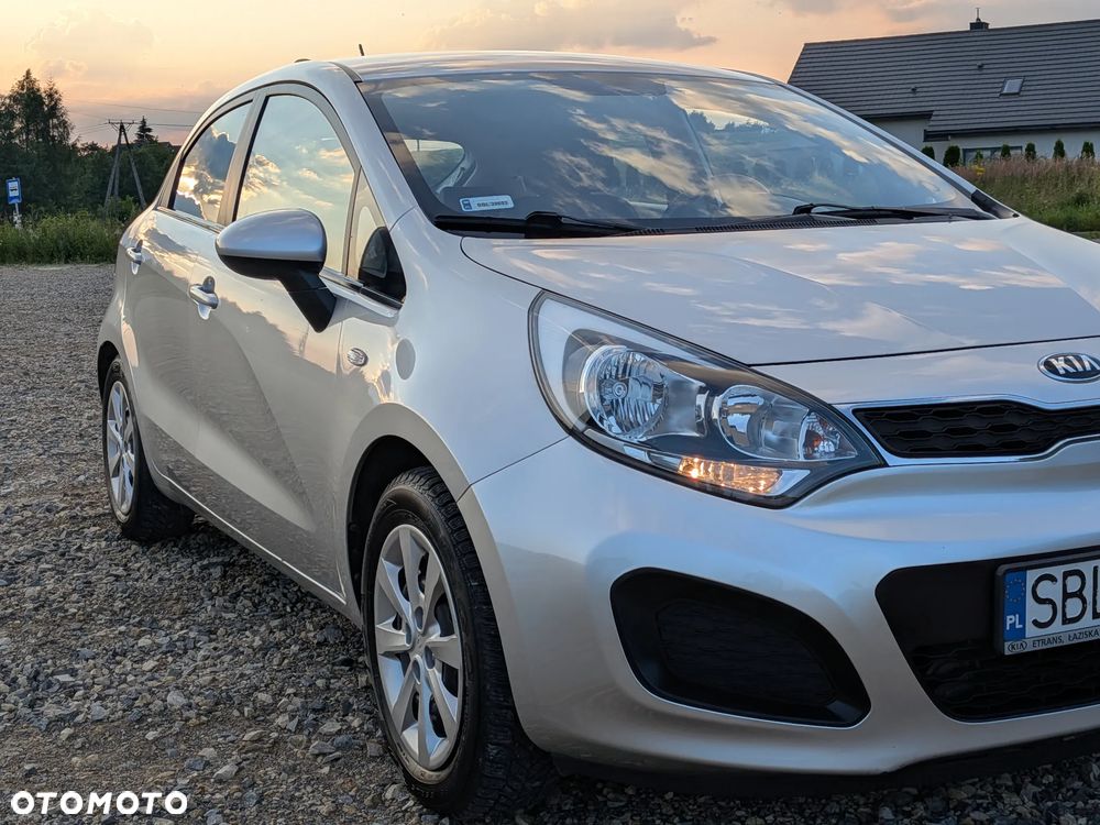 Kia Rio 1.2 L - 19