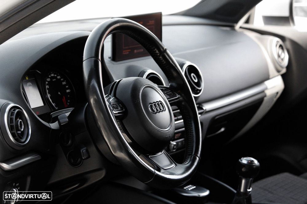 Audi A3 Limousine 2.0 TDI S-line - 12