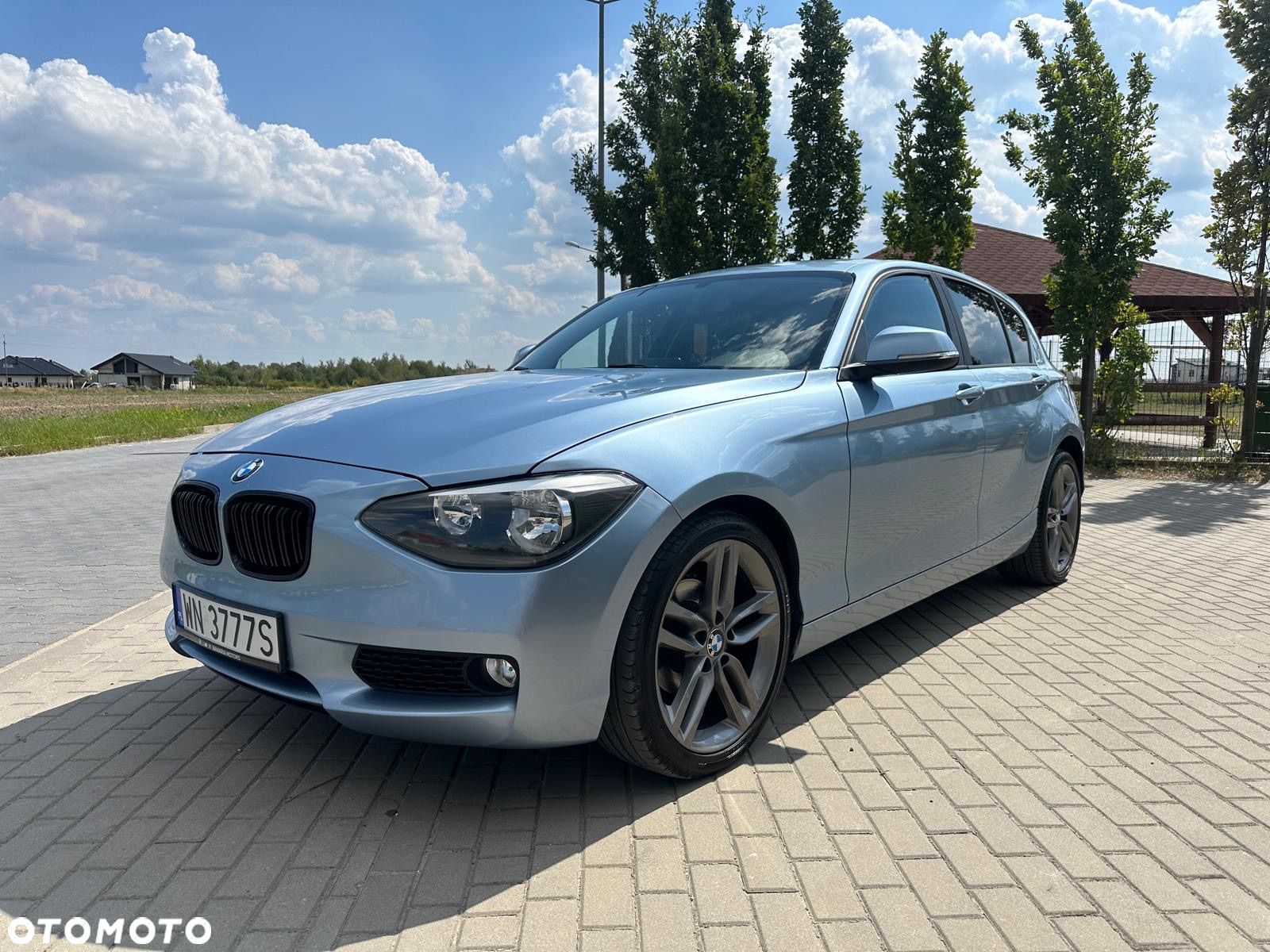 BMW Seria 1 116i - 1