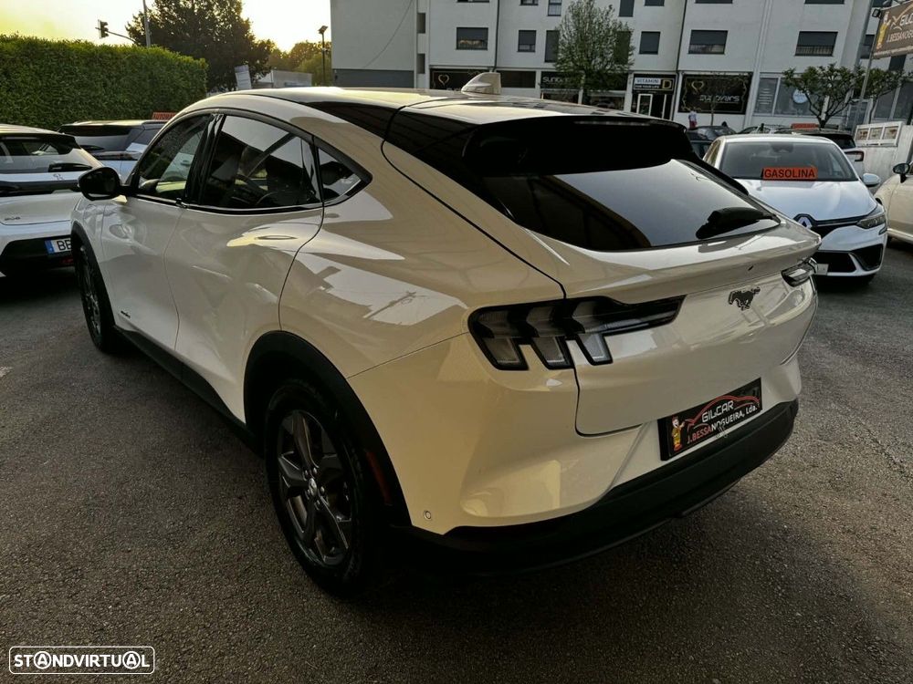 Ford Mustang Mach-E 75.7 kWh Base - 9