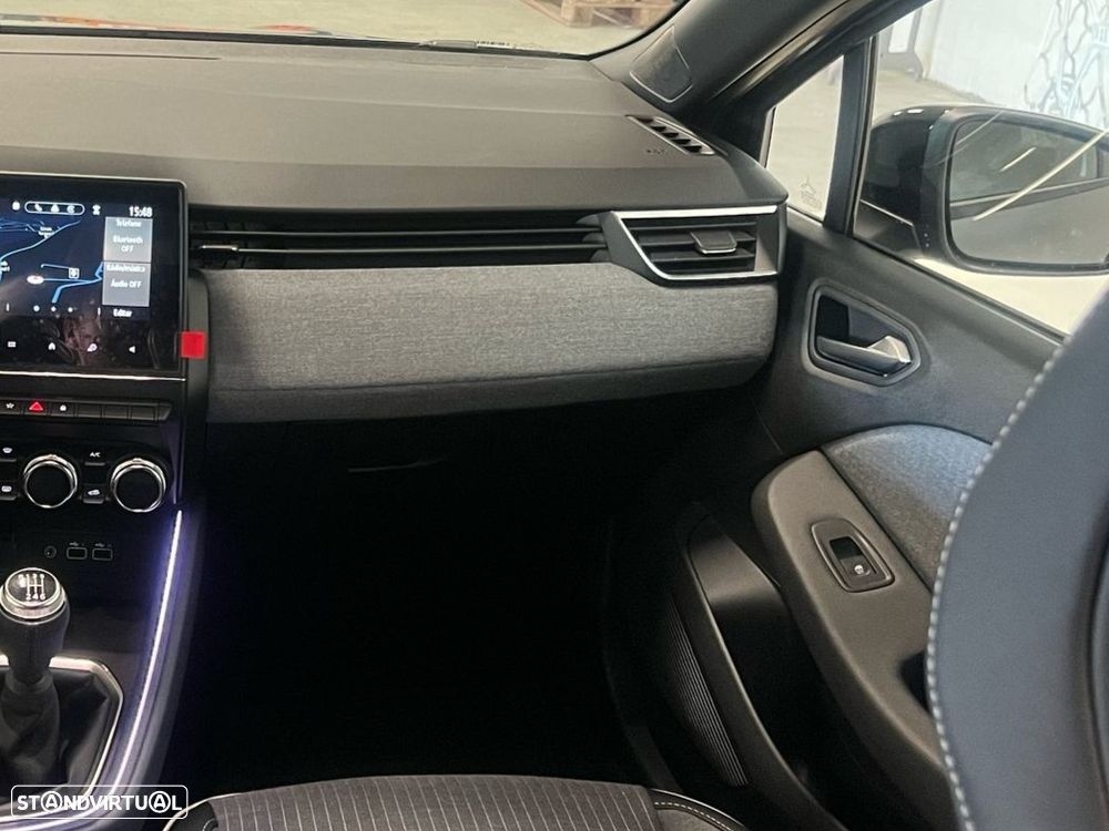 Renault Clio 1.0 TCe Techno Bi-Fuel - 18