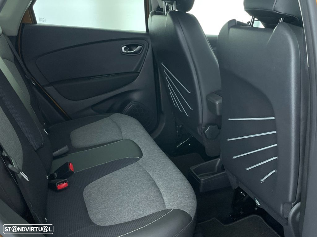 Renault Captur 1.5 dCi Exclusive - 25