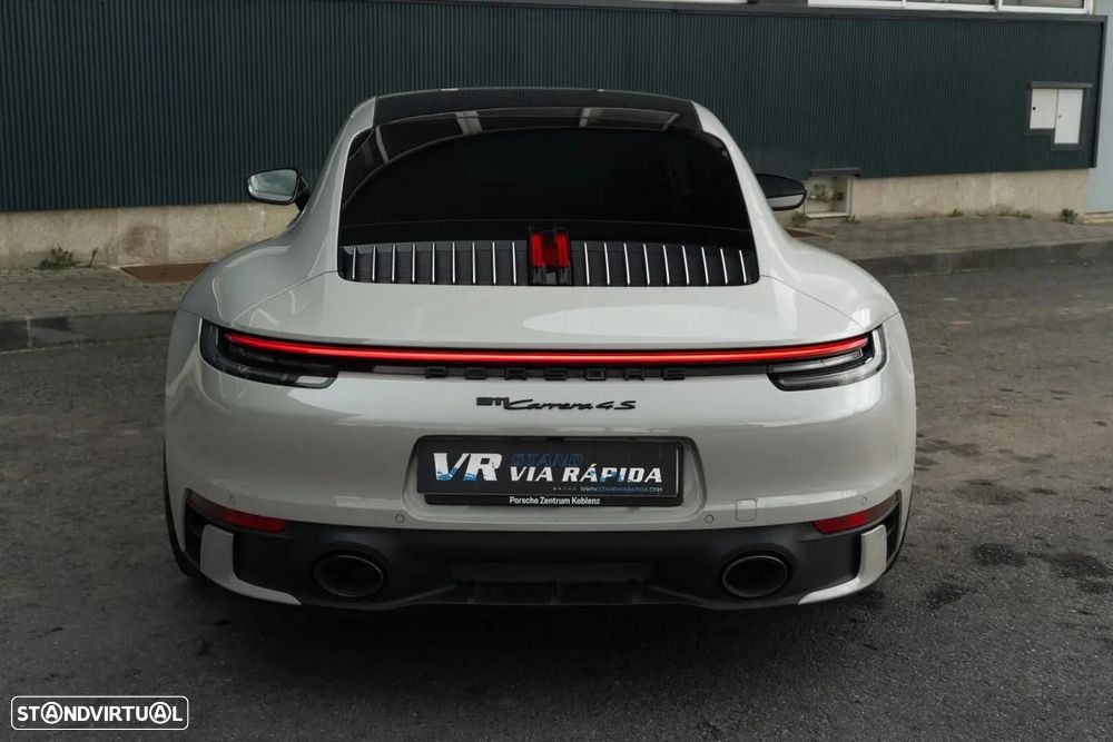 Porsche 911 (992) - 6