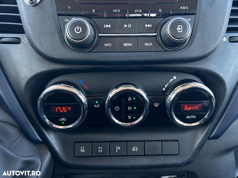 Iveco Daily AUTOMAT DOKA 6 LOCURI - 25