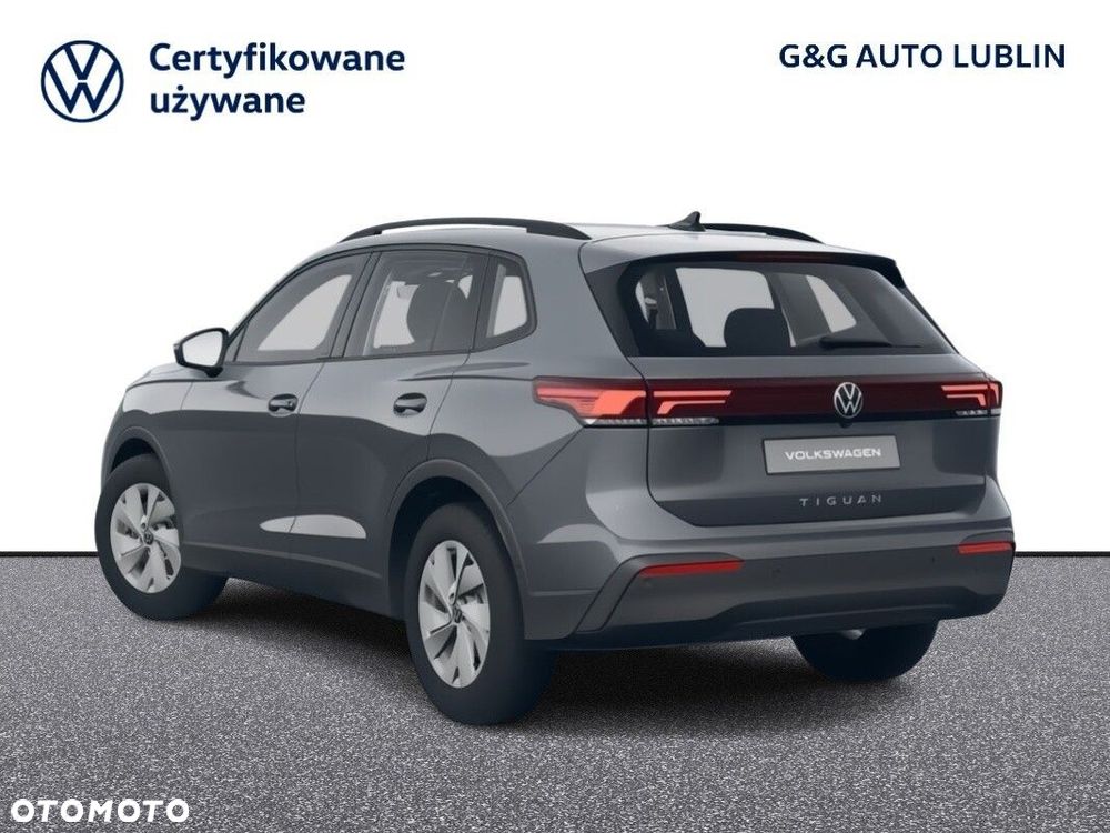 Volkswagen Tiguan - 4