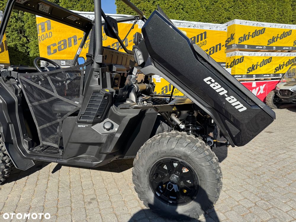 Can-Am Inny - 14