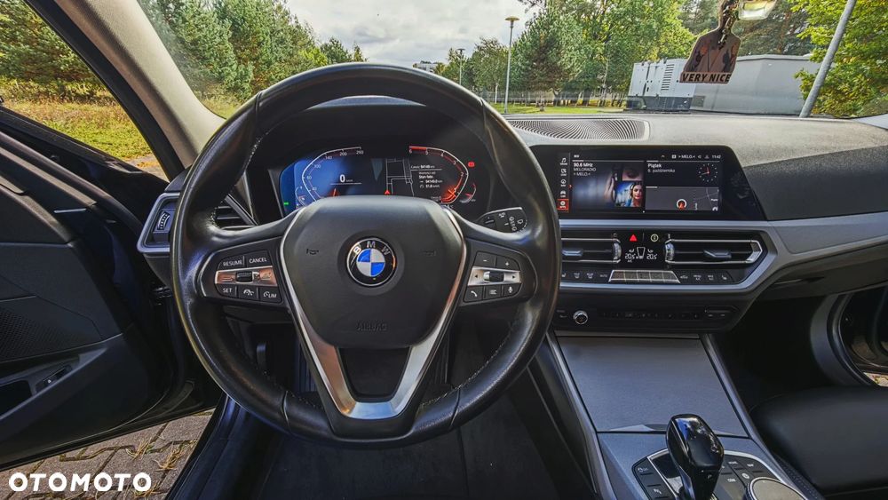 BMW Seria 3 - 17