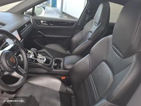 Porsche Cayenne Coupé E-Hybrid Platinum Edition - 29