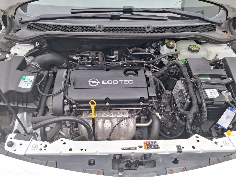 Opel Astra 1.6 Style - 13