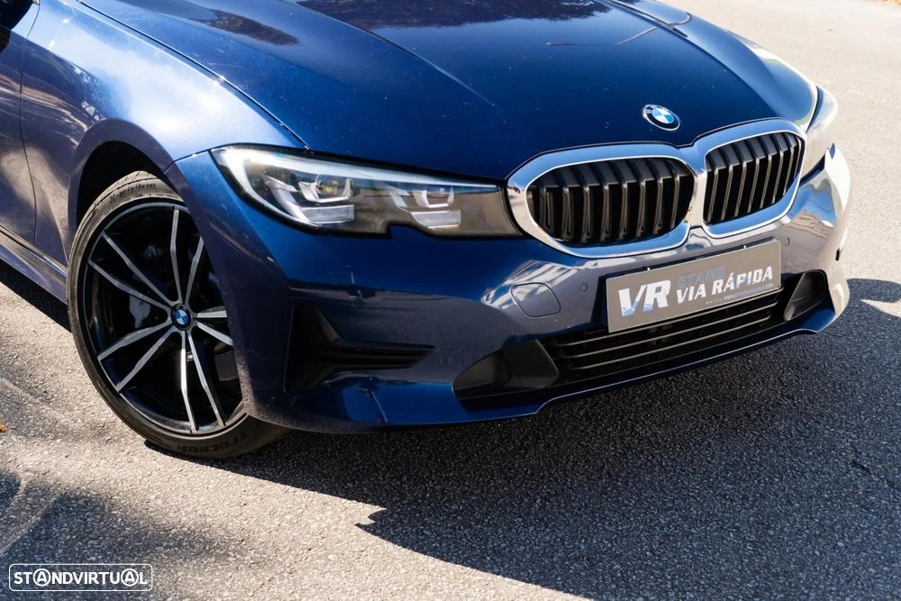 BMW 330 e Line Luxury Auto - 30